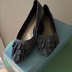 Seychelles pointy flats gray